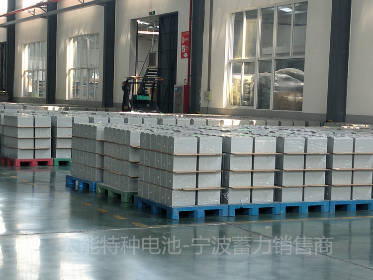 成品仓库 1.jpg